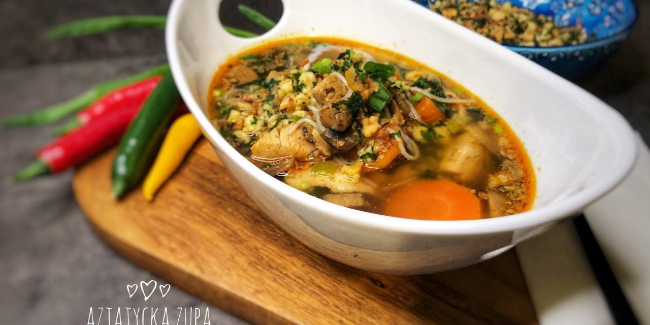 Azjatycka zupa z kurczakiem