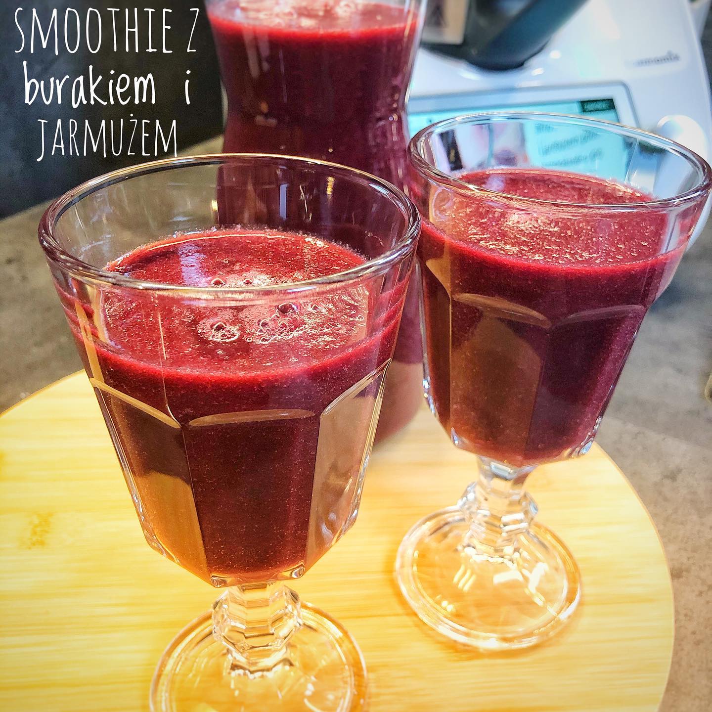 Smoothie z burakiem i jarmużem